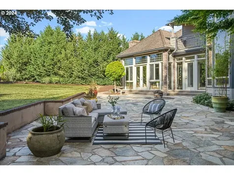 9400 SW Inverness Way Beaverton OR 97007