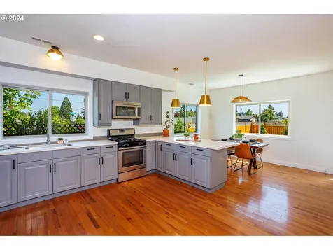 1442 Ne 71st Avenue Portland OR 97213