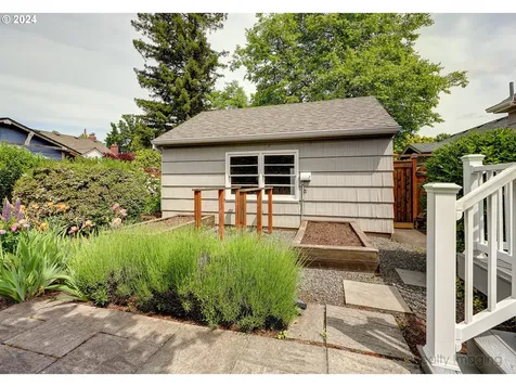 4415 Se 50th Avenue Portland OR 97206
