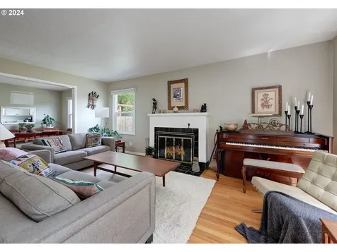 4415 Se 50th Avenue Portland OR 97206