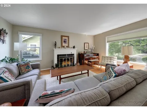 4415 Se 50th Avenue Portland OR 97206