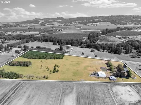 21830 Ne Highway 240 Newberg OR 97132