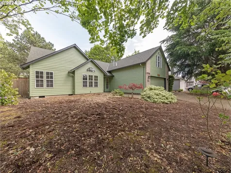 2130 Ne Trisha Drive Hillsboro OR 97124
