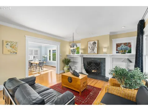 6336 N Commercial Avenue Portland OR 97217