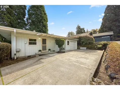 5130 SW Texas Street Portland OR 97219