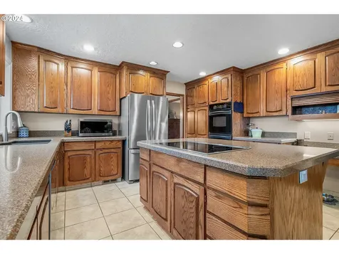 2420 SE 133rd Court Vancouver WA 98683