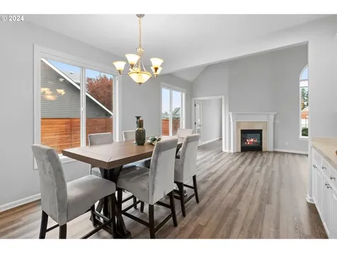 1443 NE 11th Avenue Canby OR 97013