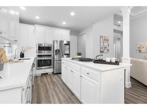 1443 NE 11th Avenue Canby OR 97013
