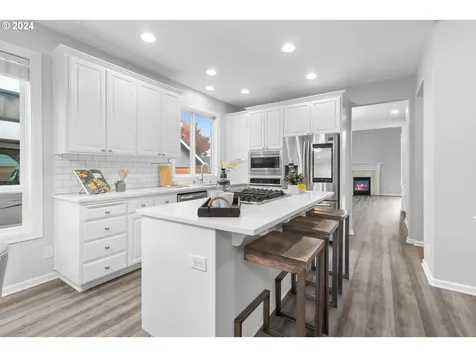 1443 NE 11th Avenue Canby OR 97013