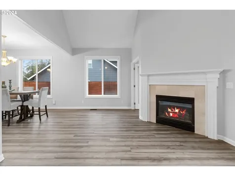 1443 NE 11th Avenue Canby OR 97013