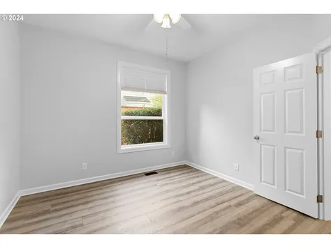 1443 NE 11th Avenue Canby OR 97013