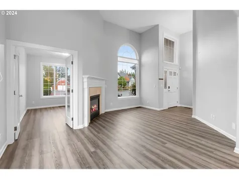 1443 NE 11th Avenue Canby OR 97013