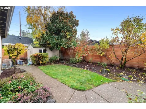 1443 NE 11th Avenue Canby OR 97013