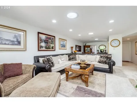 15475 Sw Oaktree Lane Portland OR 97224