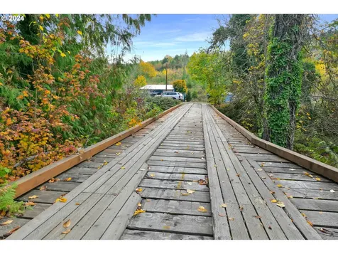 39956 Little Fall Creek Road Fall Creek OR 97438