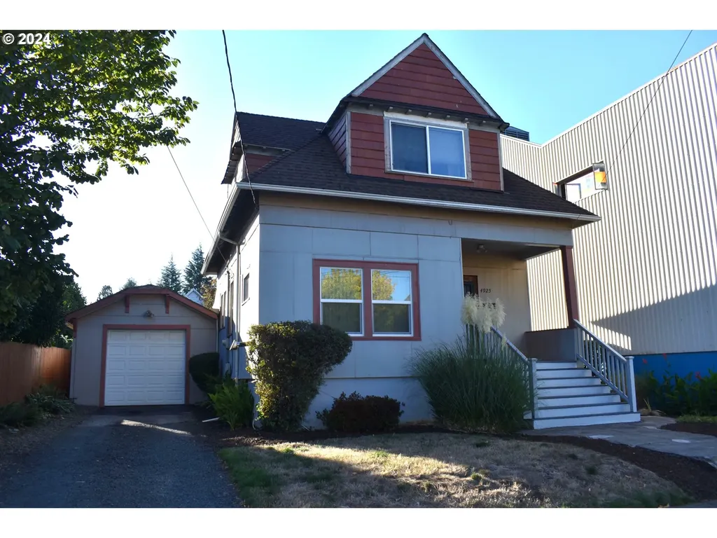 4925 NE Mallory Avenue Portland OR 97211