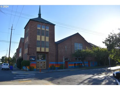 4925 NE Mallory Avenue Portland OR 97211
