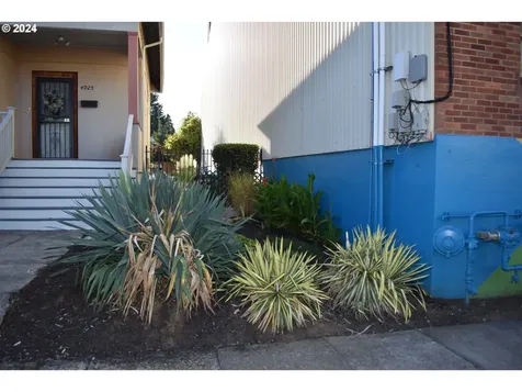 4925 NE Mallory Avenue Portland OR 97211