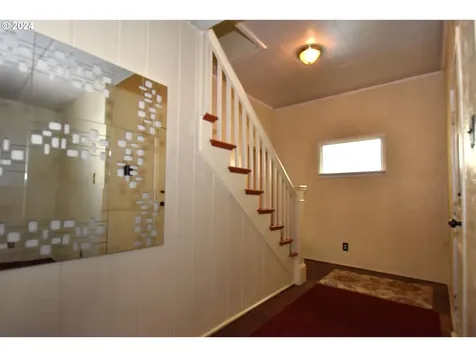 4925 NE Mallory Avenue Portland OR 97211