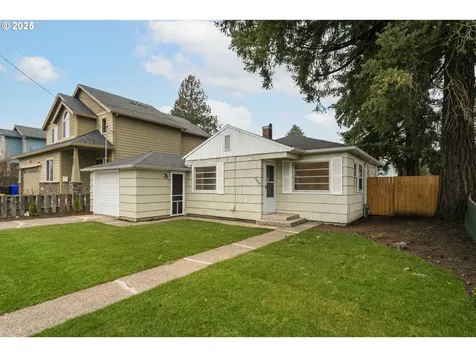 6037 SE Malden Street Portland OR 97206
