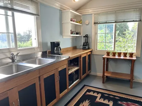 3318 SE Woodburn Road Washougal WA 98671
