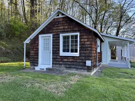 3318 SE Woodburn Road Washougal WA 98671