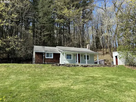 3318 SE Woodburn Road Washougal WA 98671