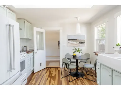 5247 Se Malden Street Portland OR 97206