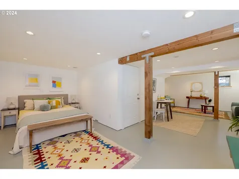 5247 Se Malden Street Portland OR 97206