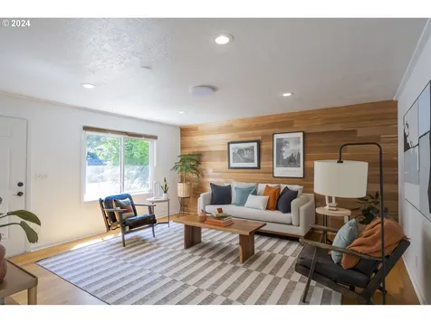 5247 Se Malden Street Portland OR 97206