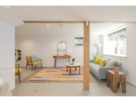 5247 Se Malden Street Portland OR 97206