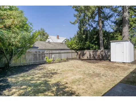 5247 Se Malden Street Portland OR 97206