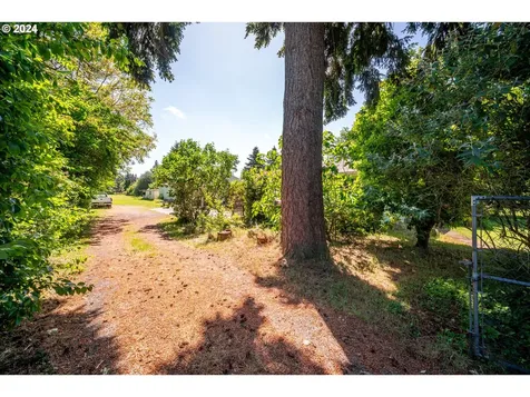 8805 Nw 9th Avenue Vancouver WA 98665