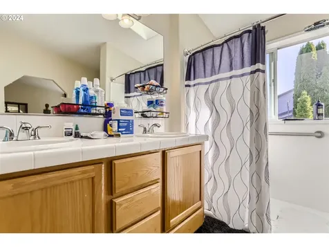 19221 Kayenta Place Oregon City OR 97045