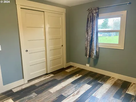 624 Sw Cedarwood Avenue Mcminnville OR 97128