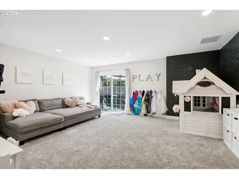 2015 Doral Court West Linn OR 97068