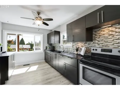 5255 Se Malden Drive Portland OR 97206