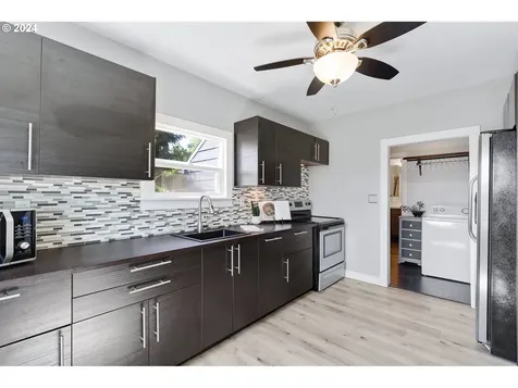 5255 Se Malden Drive Portland OR 97206
