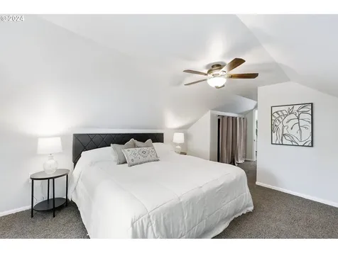 5255 Se Malden Drive Portland OR 97206
