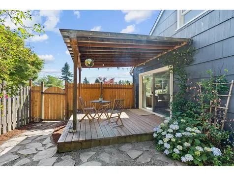 5255 Se Malden Drive Portland OR 97206