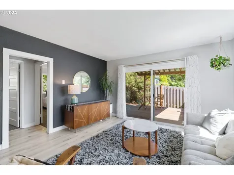 5255 Se Malden Drive Portland OR 97206