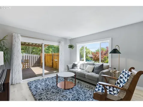 5255 Se Malden Drive Portland OR 97206