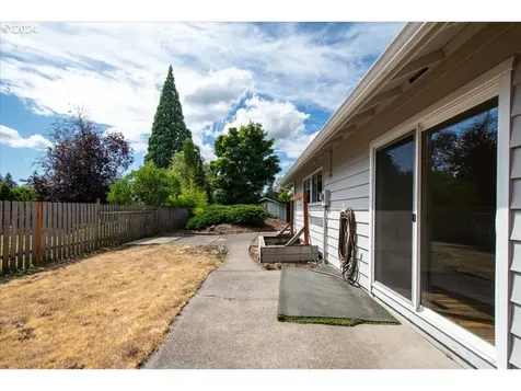 818 SE 119th Avenue Vancouver WA 98683