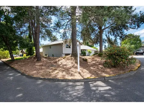 818 SE 119th Avenue Vancouver WA 98683