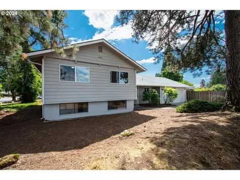 818 SE 119th Avenue Vancouver WA 98683