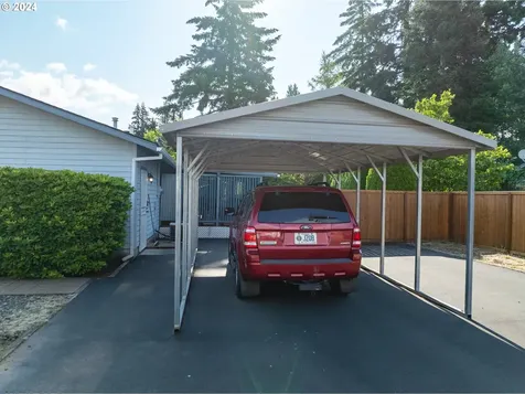 1613 C Street Hood River OR 97031
