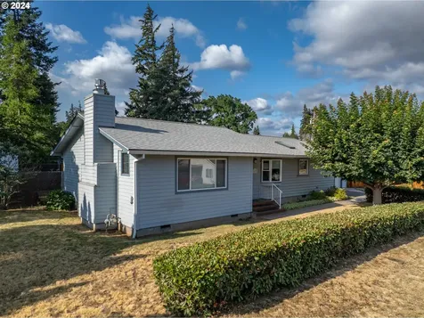 1613 C Street Hood River OR 97031