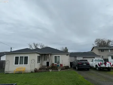 2264 Austin Road Roseburg OR 97471