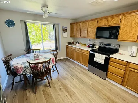 2189 39th Street Washougal WA 98671