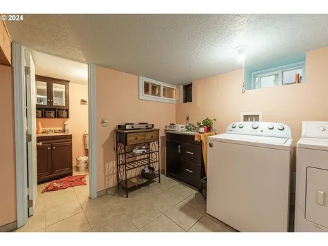 6029 Se 86th Avenue Portland OR 97266